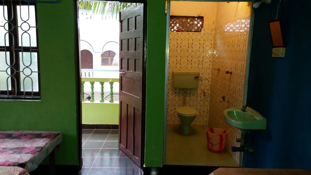 Savitri Guest House 아람볼 객실 사진